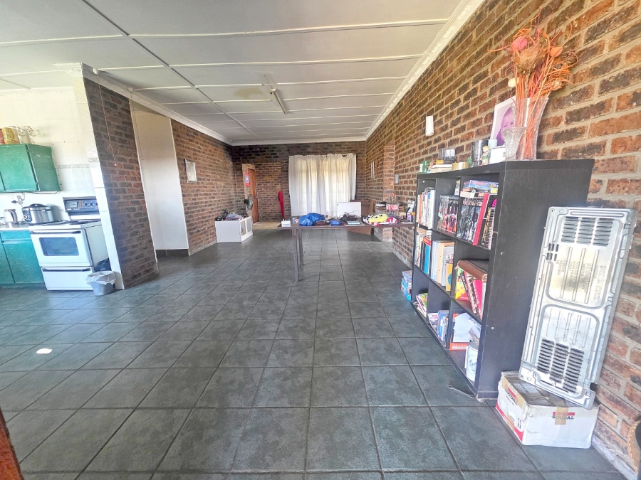 2 Bedroom Property for Sale in Oranjeville Free State